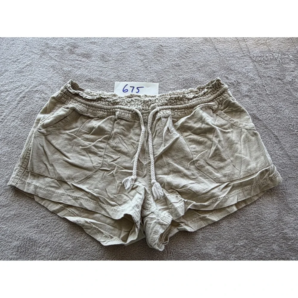 Cali 1850 Shorts Womens Medium Tan Smocked Waist Rope Drawstring